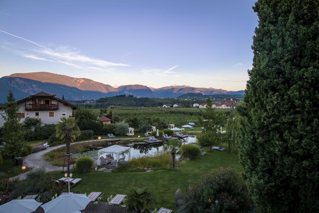 Hotel Weingarten Appiano Sulla Strada Del Vino Luaran gambar